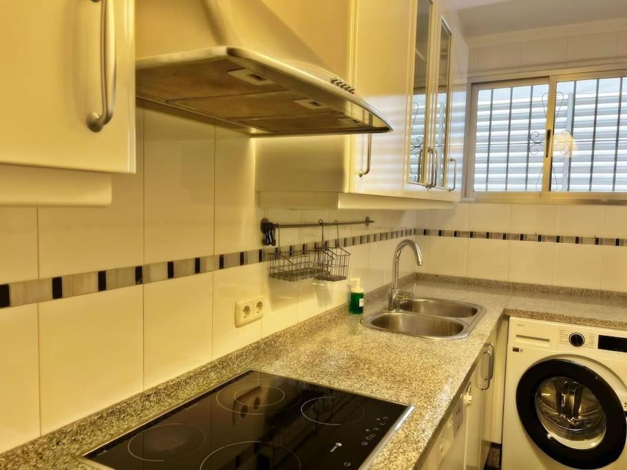 Magnifico Y Amplio Apartamento Con Terraza Fuengirola Zewnętrze zdjęcie